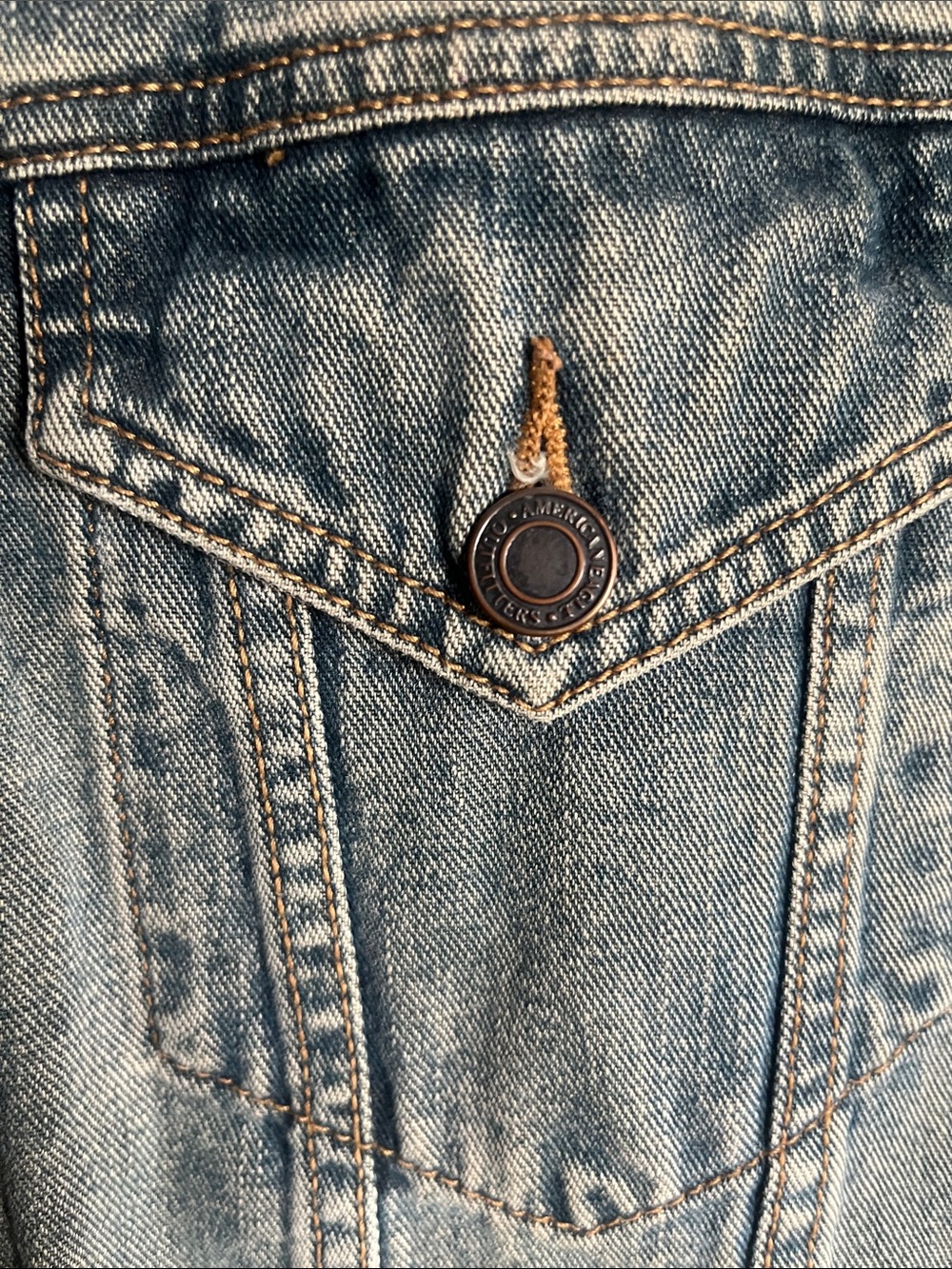 American Eagle Outfitters Faded Light Blue Denim Trucker Jacket - Men - Picture 3 of 5